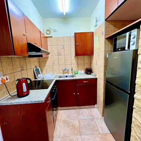 Charming Seaside Haven 1br Flat